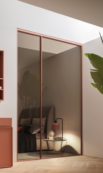 Arredamento bagno completo con Horizon System di Arblu che integra soluzioni per mobili e docce