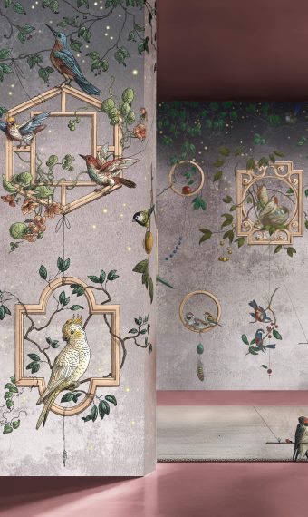 Eclettica Visione è un invito a sperimentare con combinazioni di forme, colori e motivi provenienti da diverse epoche e culture in cui ogni grafica è una fusione di elementi contrastanti che si uniscono in una sorprendente armonia